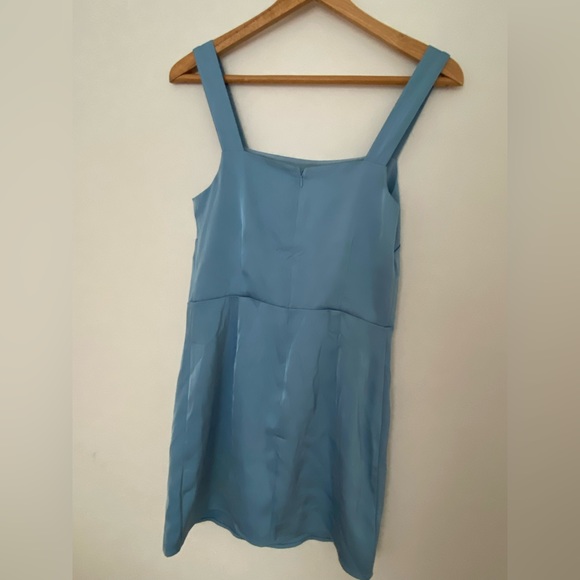 robe satinée bleue - Picture 3 of 4